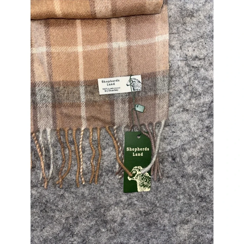 NWT Shepherds Land Lambswool Natural Buchanan Tan Scarf Fringe Scottish Plaid‎